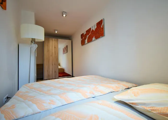 Dalibor Ii With Private Entrance And Private Garage Apartment